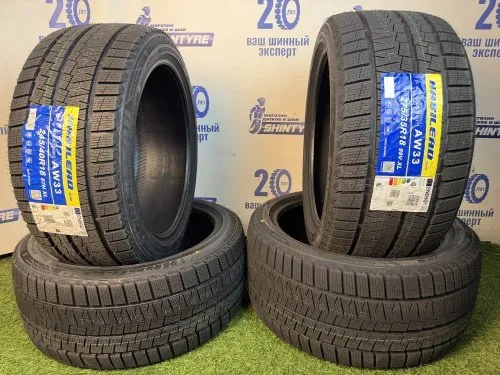 AW 33Разноширокий комплект 245/40 R18 97H + 275/35 R18 99V Habilead AW33