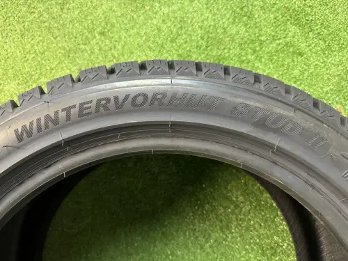 WINTERVORHUT STUD II245/40 R20 99T XL WINTERVORHUT STUD II, ILINK